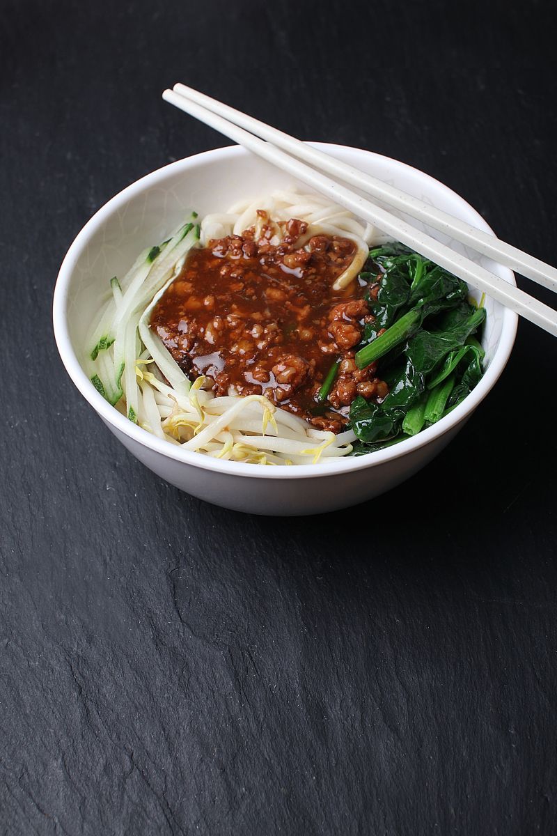 Jing Hua Zha Jiang Noodles