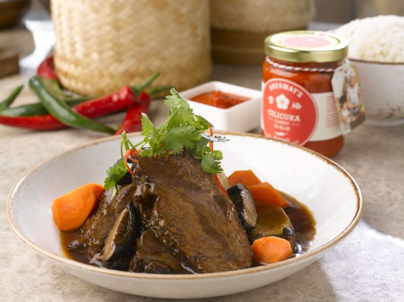 The Clifford Pier - Mrs Leong Cantonese Beef Cheek Stew with Carrots, Turnip & Mushrooms