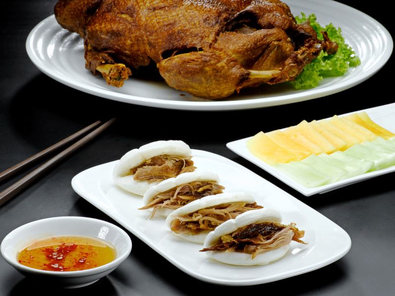 Crispy Fragrant Duck with Petite Lotus Buns