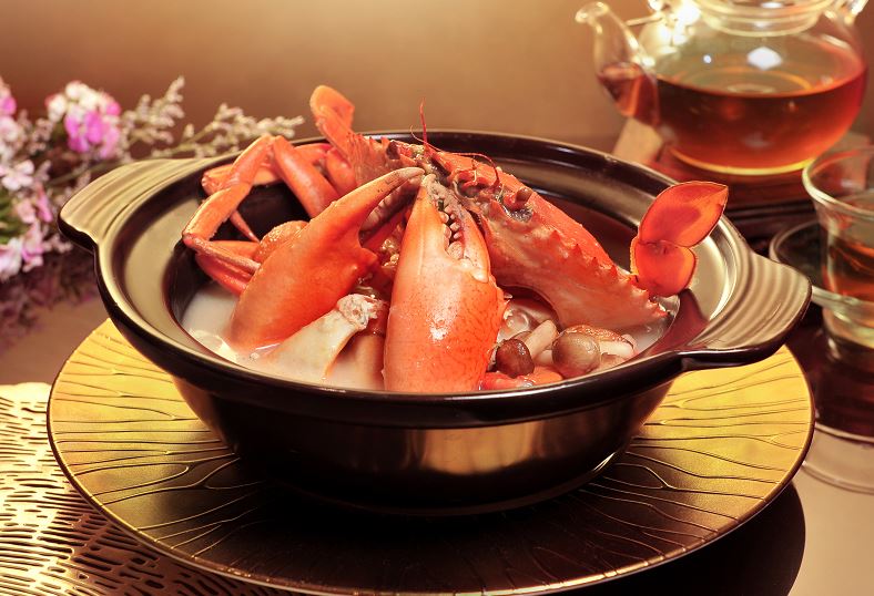 Braised Sri Lankan Crab with White Pepper Superior Stock