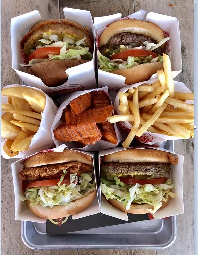 Fatburger, Fresh Casual Burger Chain with over 200 Stores in 25 Countries, Has Arrived on Singapore_s Shores