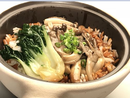 香菇砂煲饭