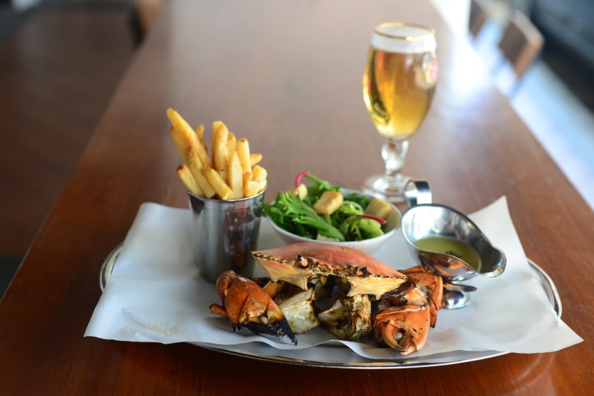 Pince &amp; Pints Whole Live Grilled Crab_2