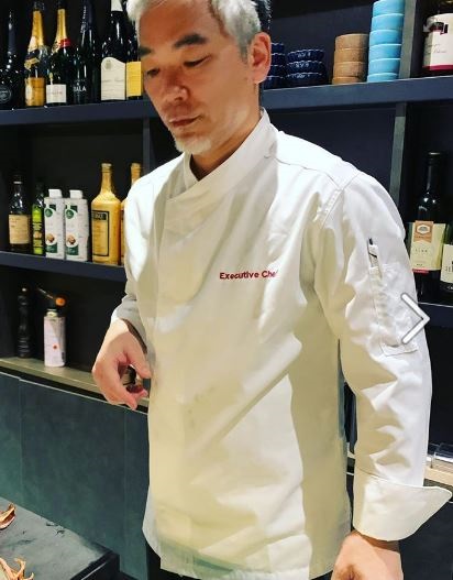 主厨土井康德（Yasunori Doi）