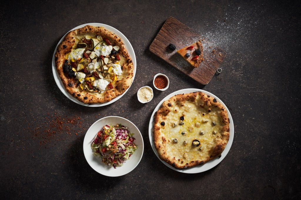 This image has an empty alt attribute; its file name is cicheti-meatless-pizza-party-023-1.jpg