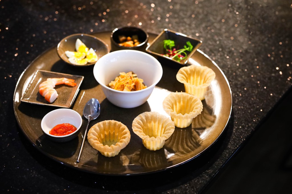 This image has an empty alt attribute; its file name is kueh-pie-tee-12-for-four.jpg